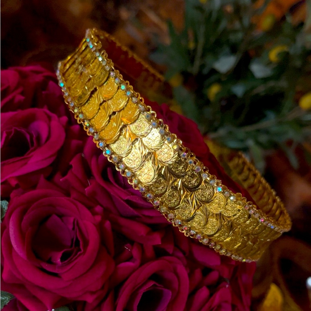 Brand new custom made lira headpiece